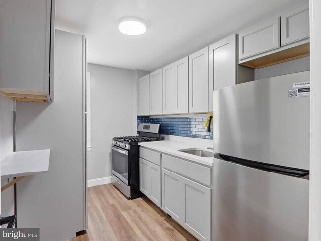 Building Photo - 3603 Ravenwood Ave