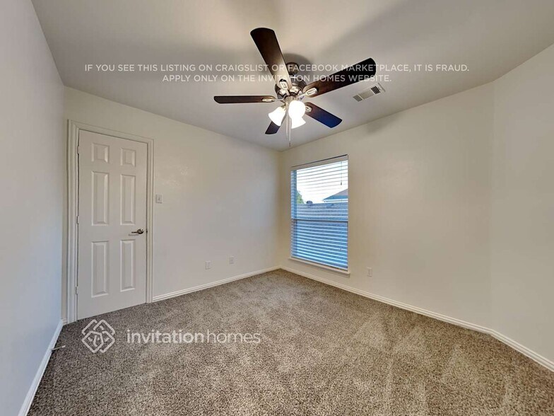 Building Photo - 2713 Lynx Ln