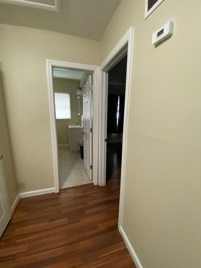 Building Photo - 241 Lafayette Ave