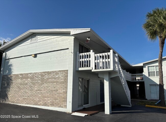 Primary Photo - 130 Bouganvillea Dr