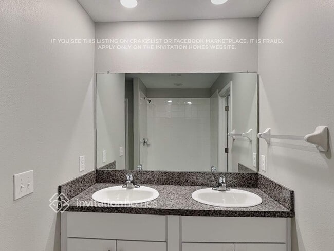 Building Photo - 7117 King Crk Dr