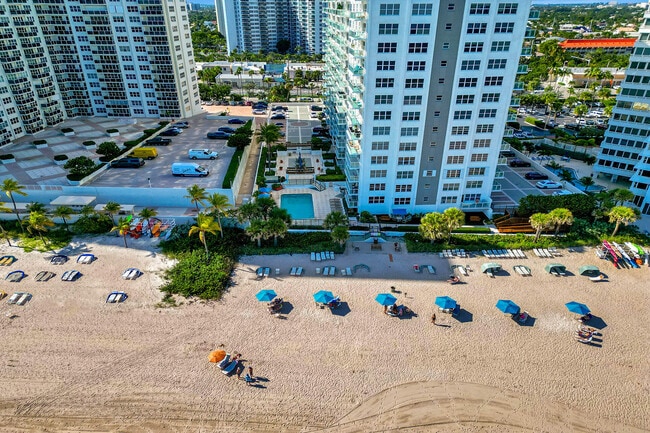 Building Photo - 3550 Galt Ocean Dr