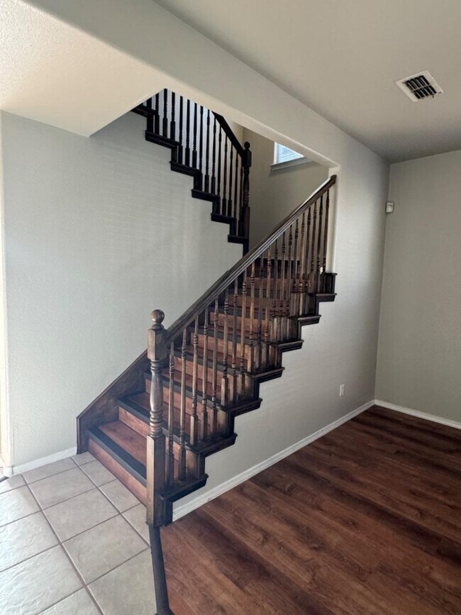 Building Photo - 10459 Chandler Dr NW