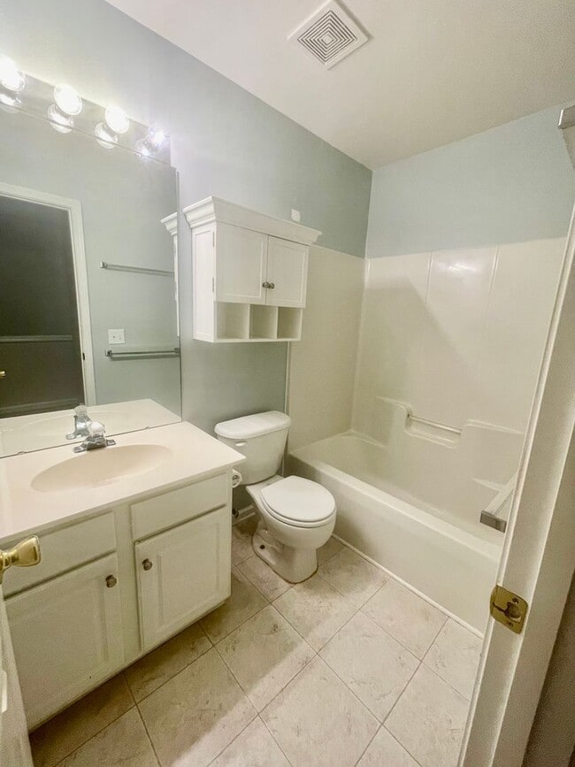 Building Photo - 6876 Rothchild Dr