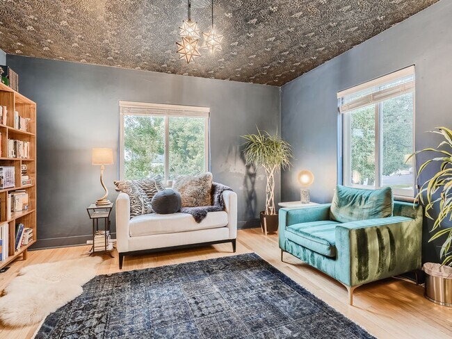 Building Photo - Short Term Rental Opportunity in Sloans Lake Area