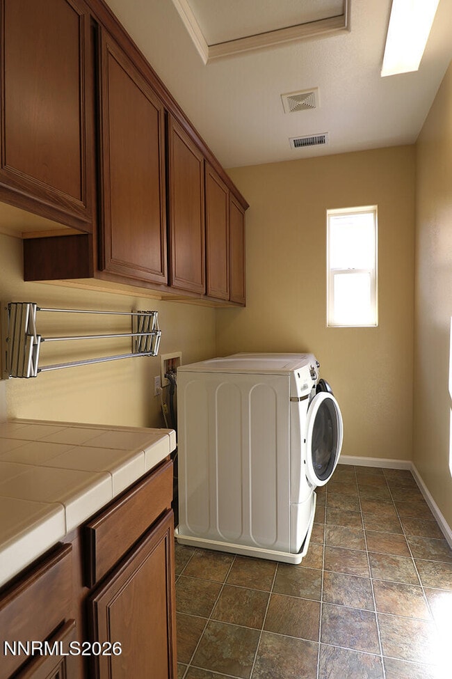 Building Photo - 10890 Serratina Dr