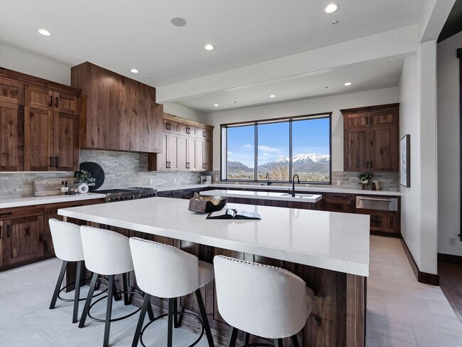 Building Photo - 1075 N Oquirrh Mountain Dr