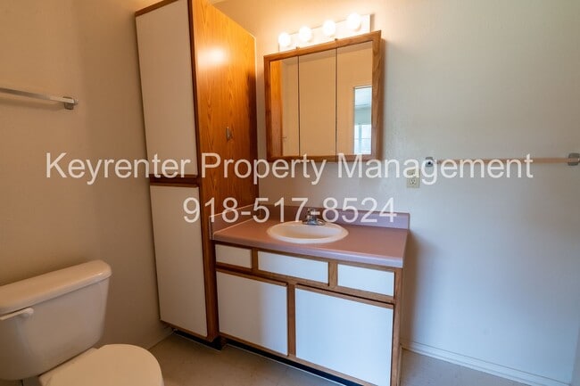 Building Photo - 2 Bed 2 Bath Collinsville