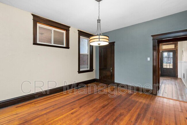 Building Photo - 3404 Hartford St