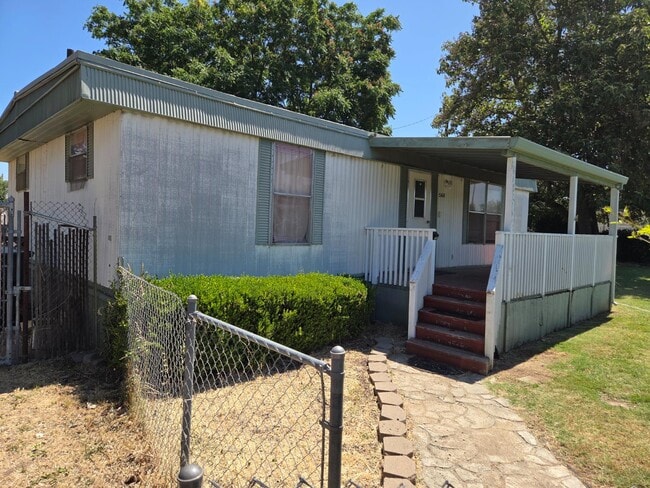 Primary Photo - 5661 Arboga Rd