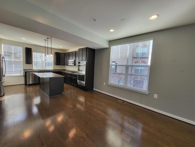 Building Photo - 1438 Wheyfield Dr