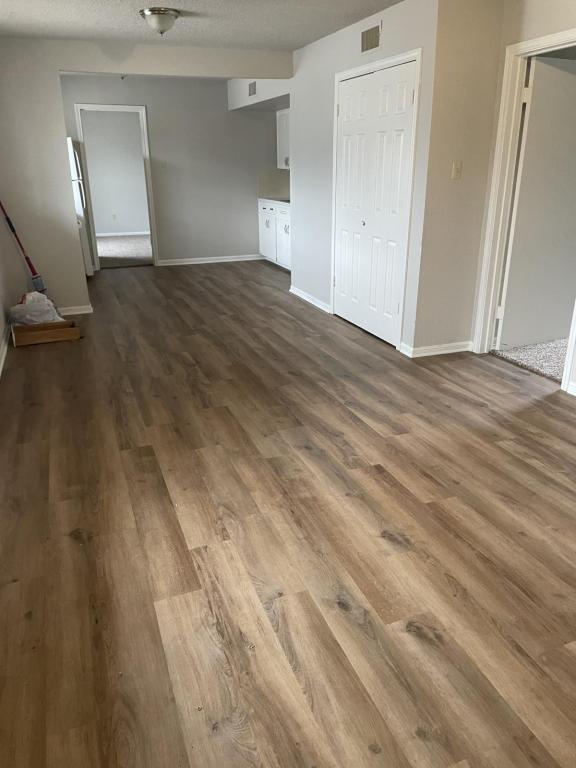 Building Photo - 948 S 15th St