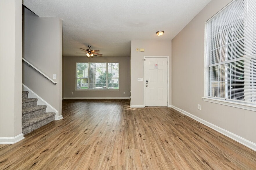 Building Photo - 2499 Brianna Dr