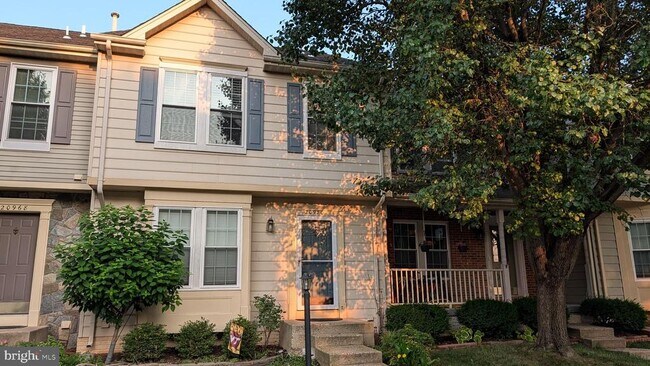 Building Photo - 20970 Rootstown Terrace