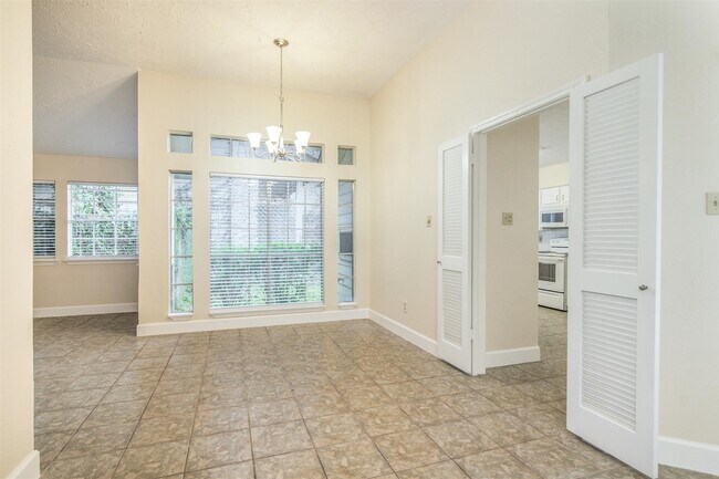 Building Photo - 5434 Garden Village Dr