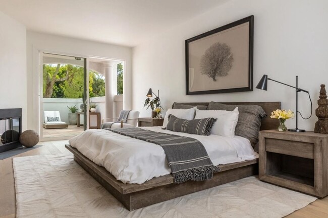 Building Photo - Cavalleri Malibu