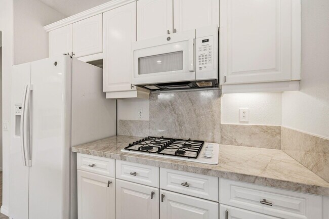 Building Photo - 196 Via San Lucia