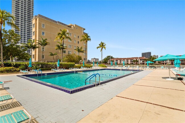Building Photo - 3800 S Ocean Dr