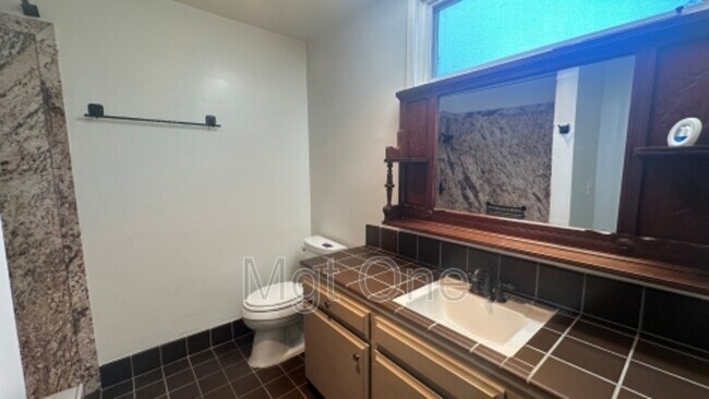 Building Photo - 2944 McAllister St