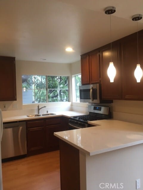 Building Photo - 2800 Plaza del Amo