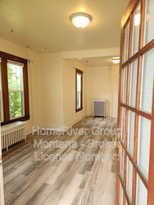 Building Photo - 334 W Alder St