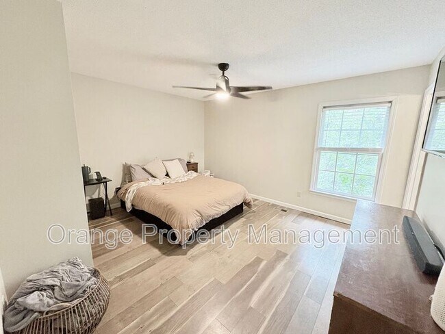 Building Photo - 415 Mayfield Dr