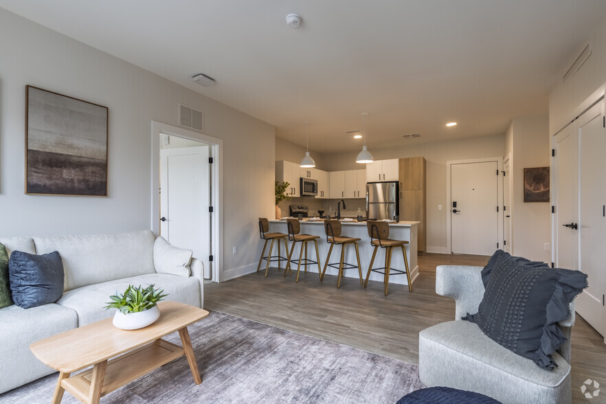 2BR, 2BA - 1,022SF - Pine - Dining Room/Living Room 2 - Packard Row