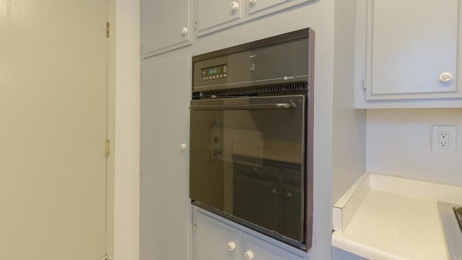 Building Photo - 2867 Cindy Ln