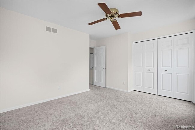 Building Photo - 47258 Scarlet Dr N