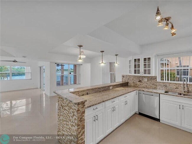 Building Photo - 3287 NW 44th St