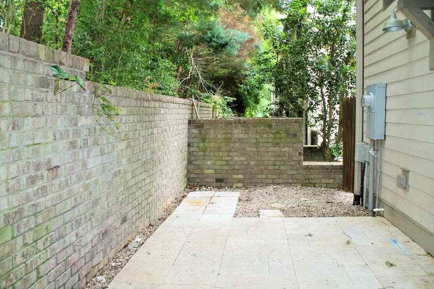 Building Photo - 33 Elk Ridge Ln
