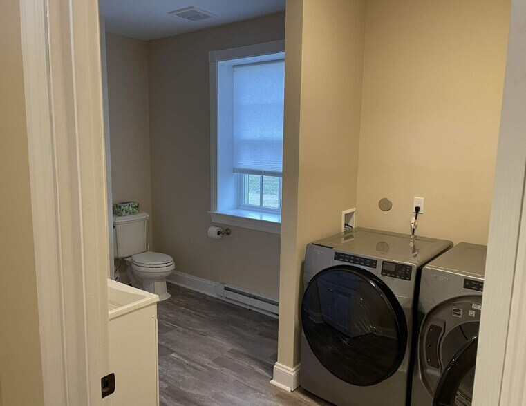 Building Photo - 2553 Buckeystown Pike