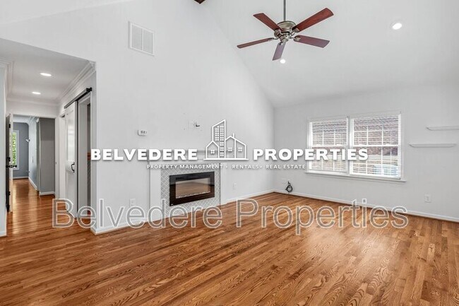 Building Photo - 1403 Regents Park Ln