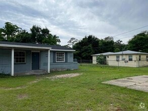 Building Photo - 4 Ellis Dr