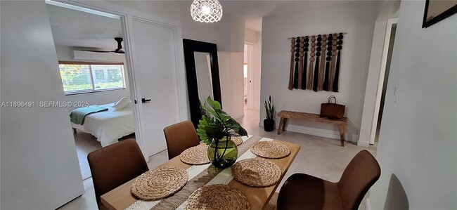 Building Photo - 2211 SW 75th Ave