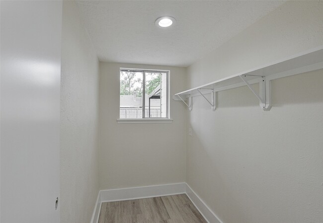 Building Photo - 122 S Diamondhead Blvd