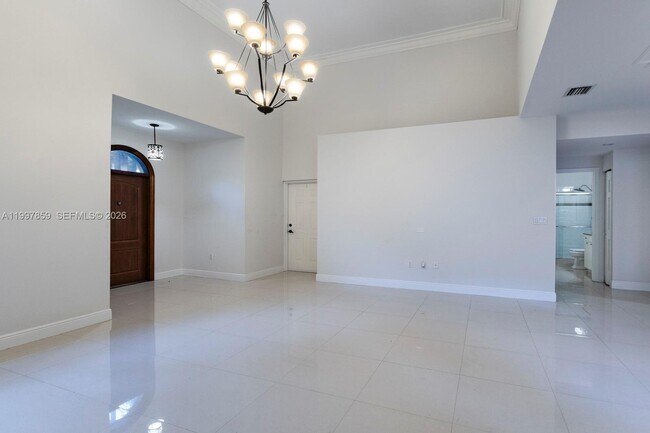 Building Photo - 324 SW 30th Rd