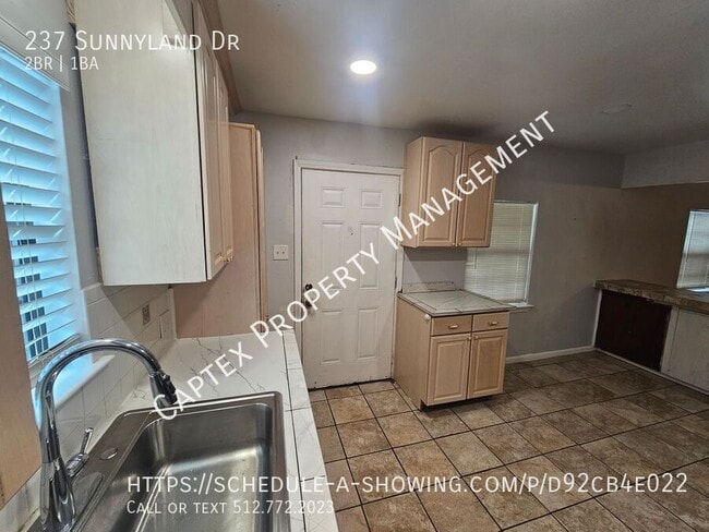 Building Photo - 237 Sunnyland Dr