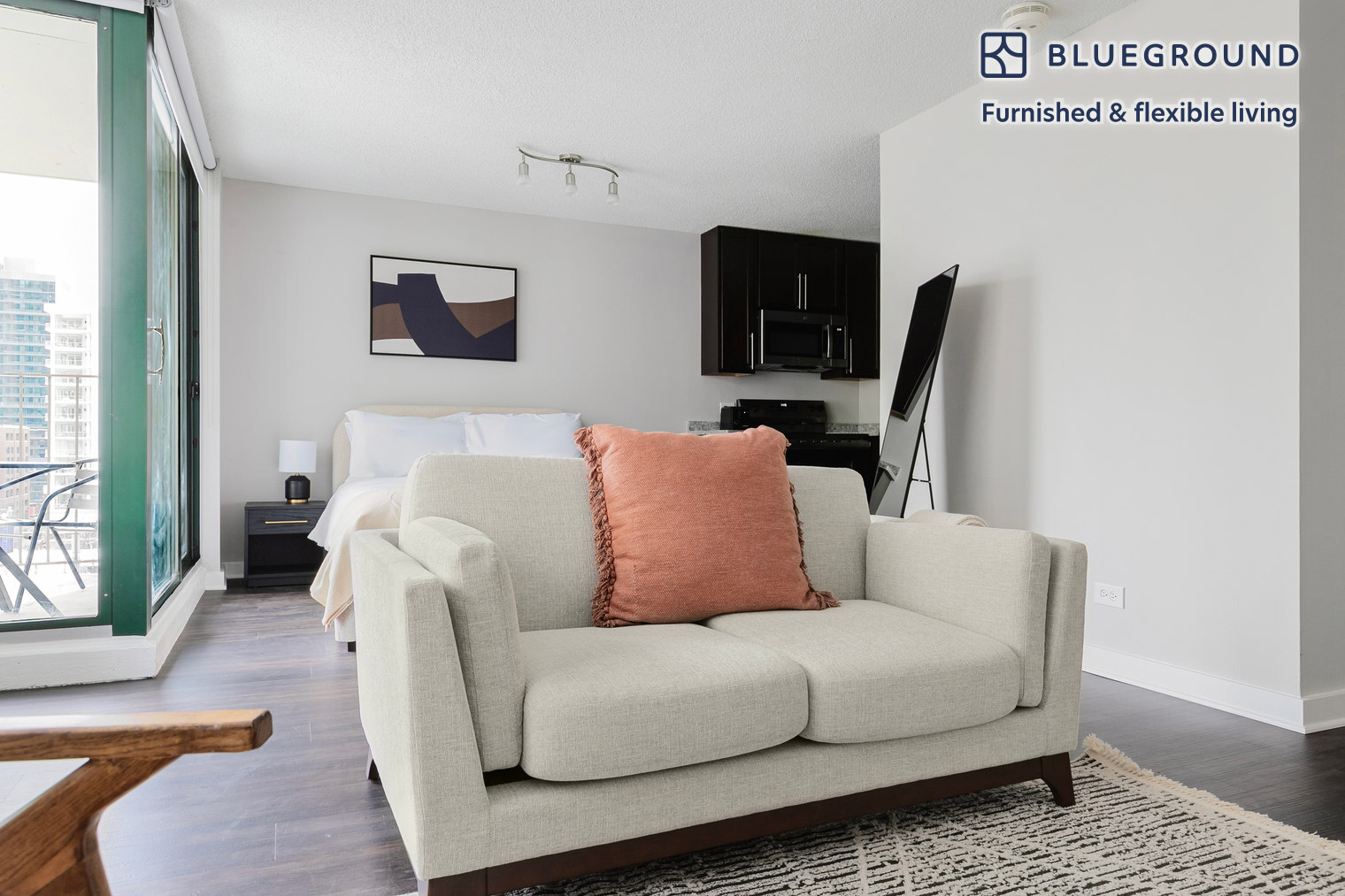 Building Photo - 77 W Huron St