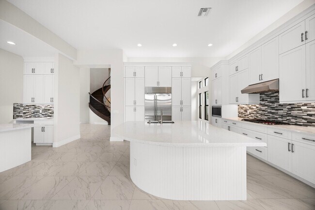 Building Photo - 9168 Benedetta Pl