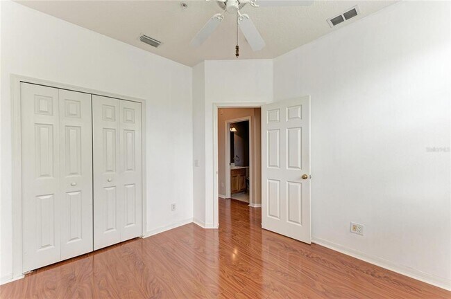 Building Photo - 3931 Yellowstone Cir