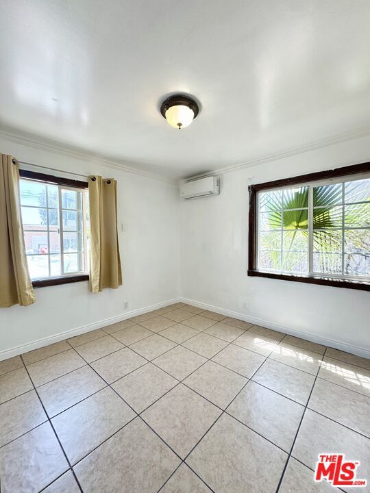 Building Photo - 14702 Studebaker Rd