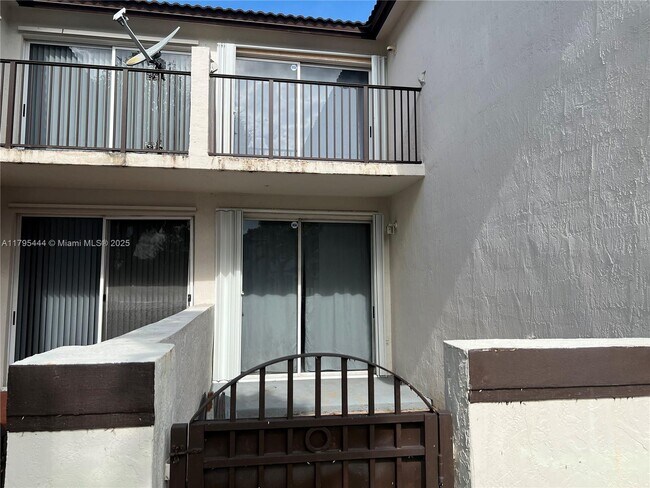 Building Photo - 8625 SW 152nd Ave