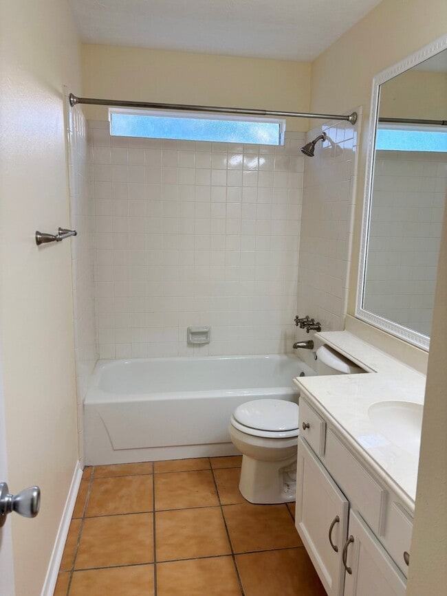 Building Photo - 16806 Ashmoor Way