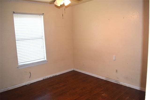 Building Photo - 1806 Family Cir