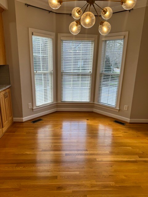 Building Photo - Port Warwick Luxury attached Home End Unit
