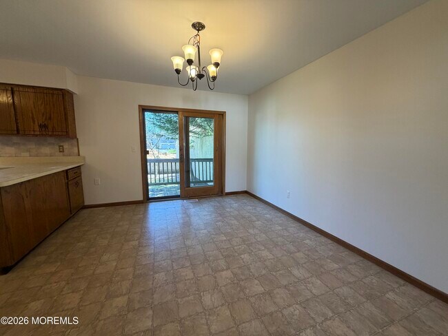 Building Photo - 1310 George St