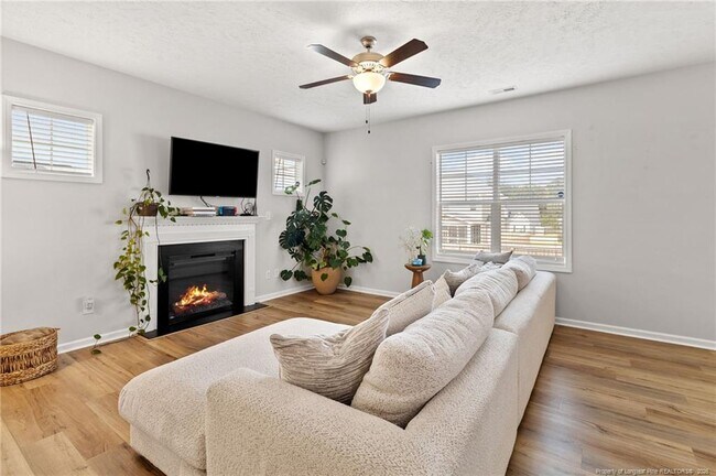 Building Photo - 516 Loom Dr