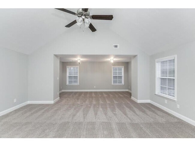 Building Photo - 210 Palisade Rdg