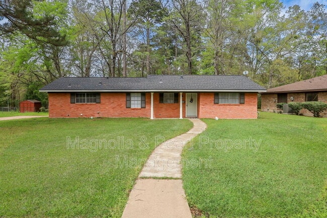 Building Photo - 1406 Russell Ave